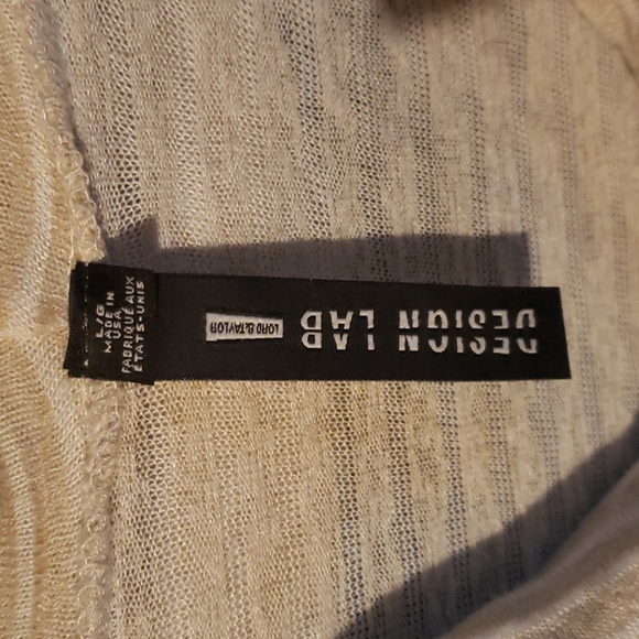 Large Design Lab Lord &Taylor cowl neck sleeveless top - Picture 3 of 3